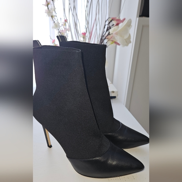 michael michael kors vicky bootie - Picture 2 of 4